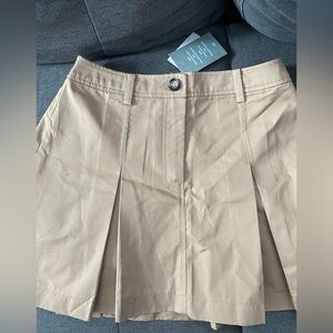 H&M Beige Pleated Mini Skirt
